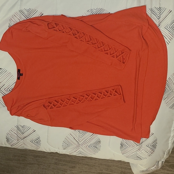 3FOR25 🥳Tangerine Top - Picture 2 of 3